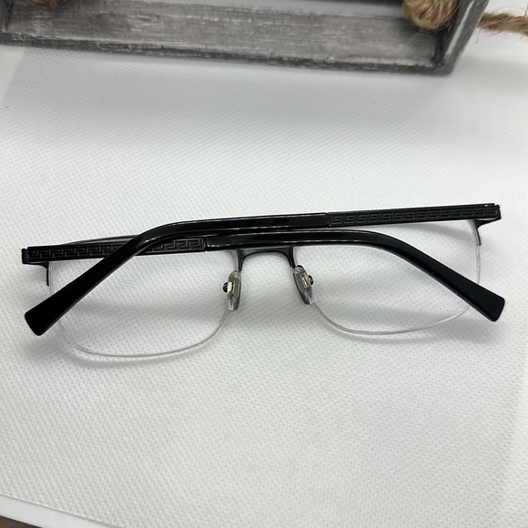 VERSACE - Picture 2 of 7